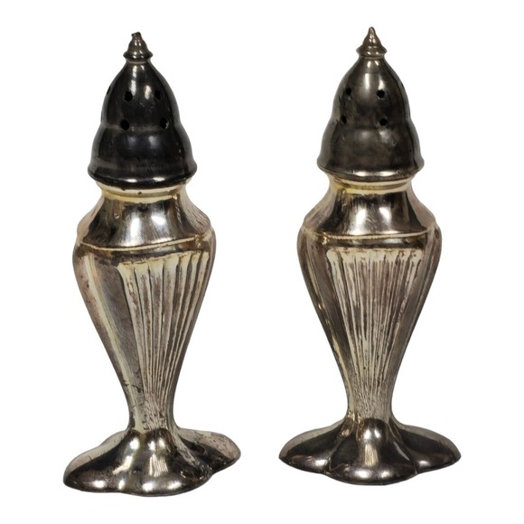 Vtg BM Company Silver Plated Salt & Pepper Shakers 4.25" Classic Tabletop Decor - Picture 1 of 12